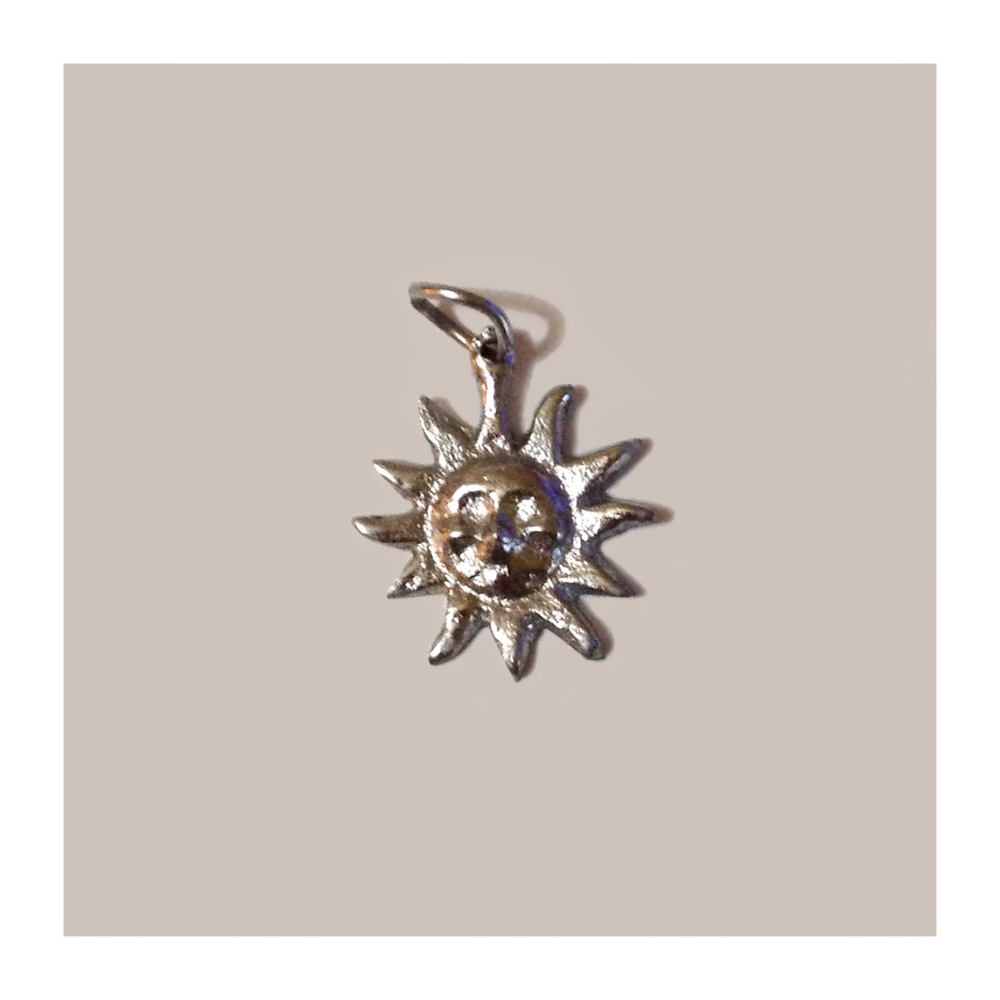 VTG Sun Pendant